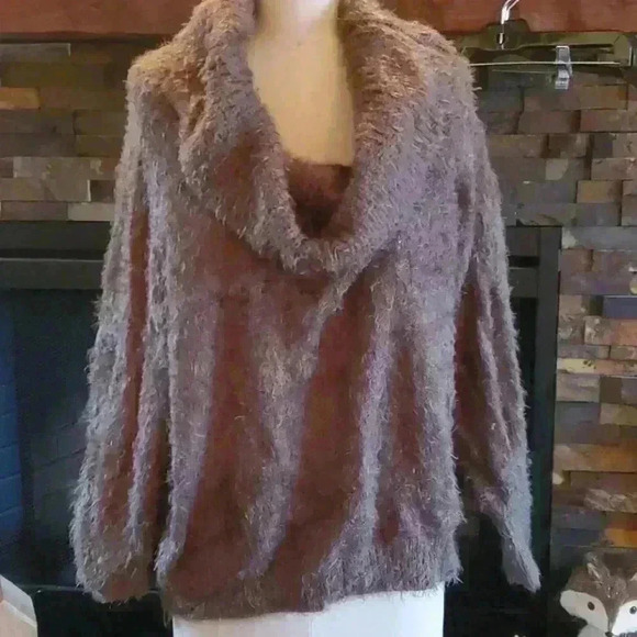 Off the shoulder or cowl neck sweater - Picture 2 of 4